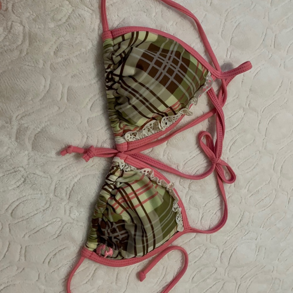 Billabong ruffle bikini top